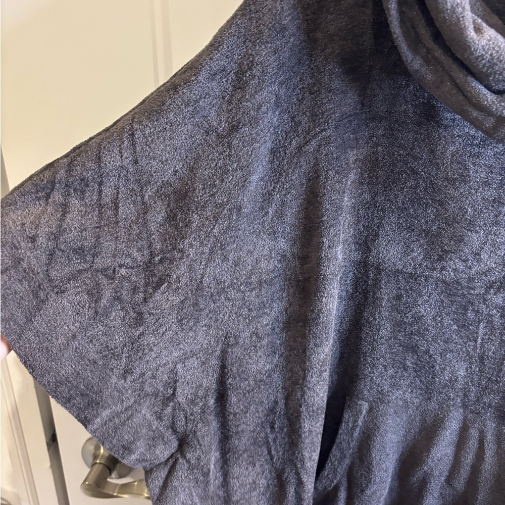 Barefoot Dreams Cozy Chic Lite Weekend Poncho in Grey Sz S/M - Picture 2 of 6